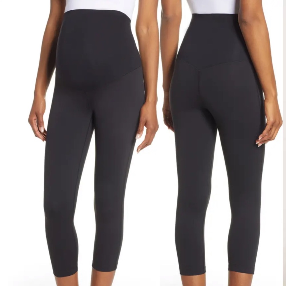 Live In Maternity Crop Leggings, Size Large.